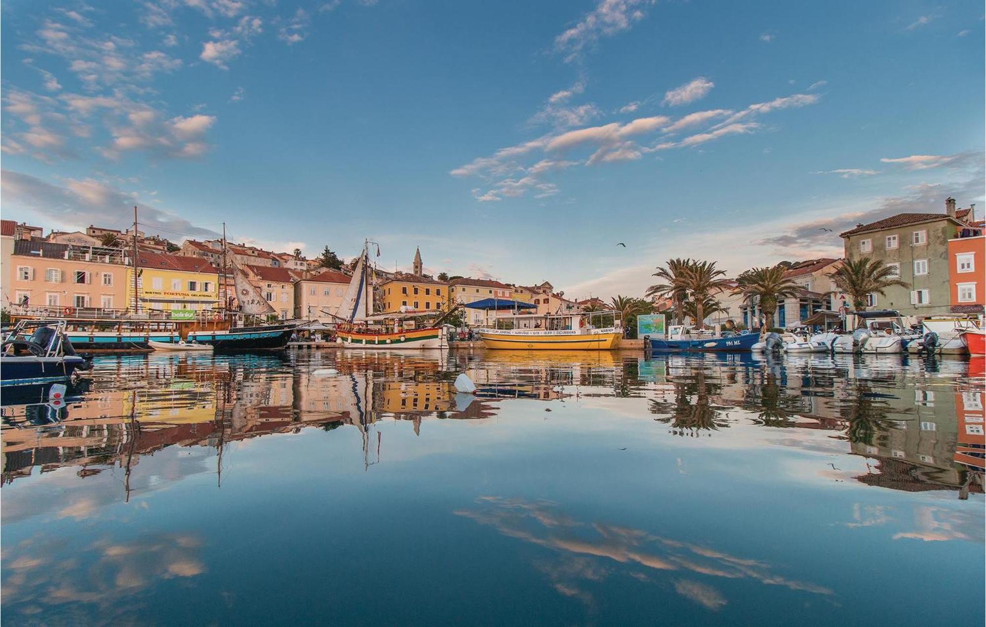 Amazing Apartment In Mali Losinj With Wifi Luaran gambar
