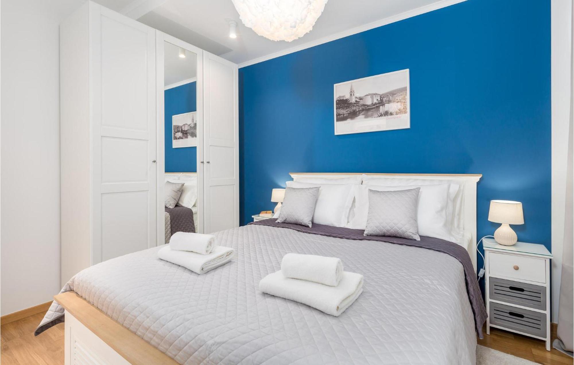 Amazing Apartment In Mali Losinj With Wifi Luaran gambar