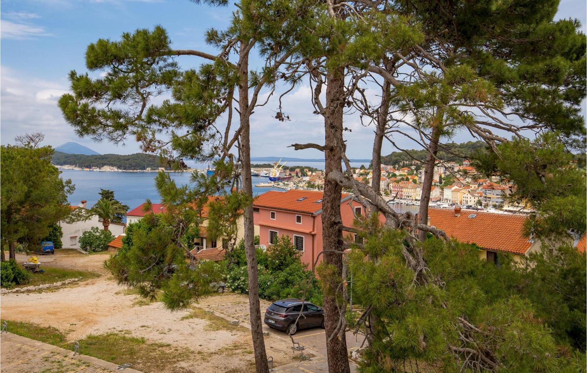 Amazing Apartment In Mali Losinj With Wifi Luaran gambar