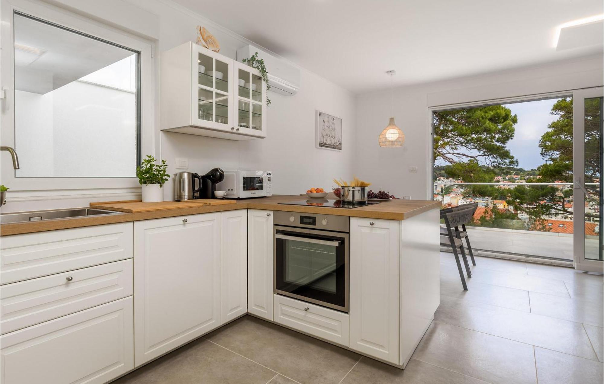Amazing Apartment In Mali Losinj With Wifi Luaran gambar