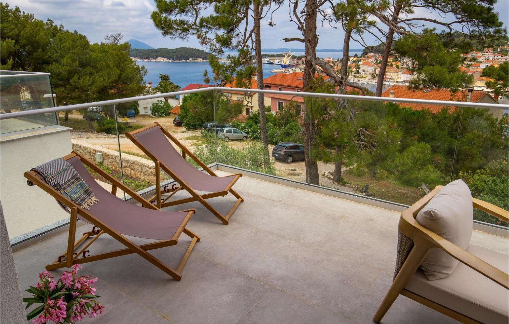 Amazing Apartment In Mali Losinj With Wifi Luaran gambar